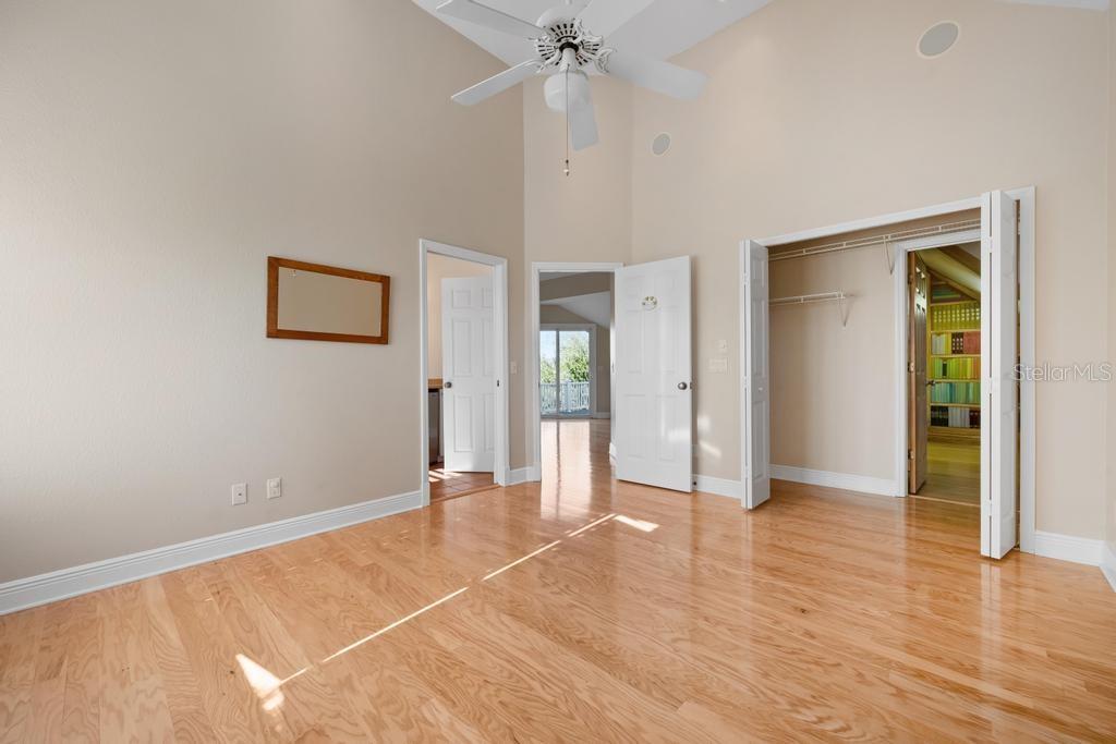 HOLMES BEACH 31ST UNIT AMD - Residential