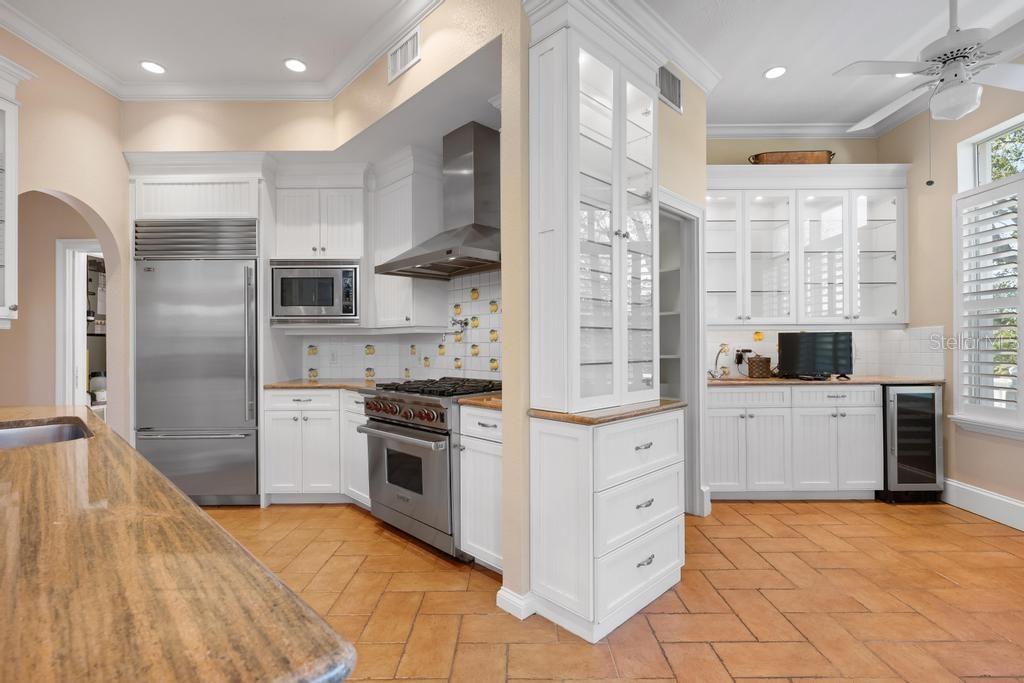 HOLMES BEACH 31ST UNIT AMD - Residential