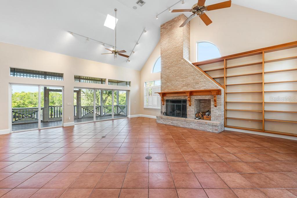 HOLMES BEACH 31ST UNIT AMD - Residential