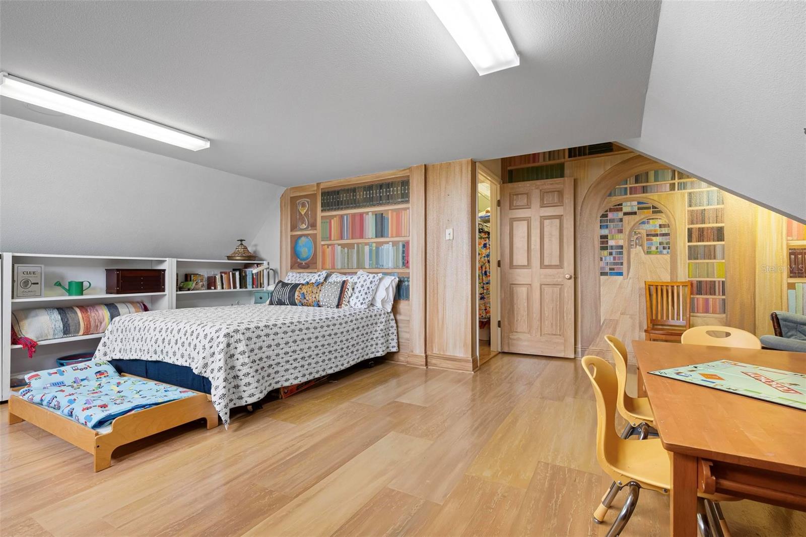 HOLMES BEACH 31ST UNIT AMD - Residential