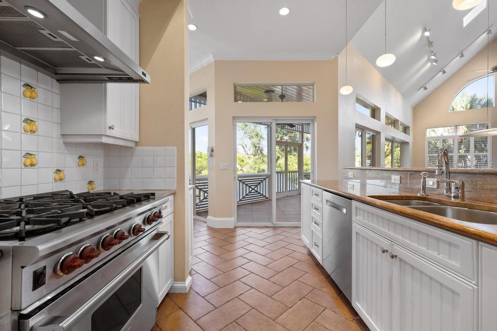 HOLMES BEACH 31ST UNIT AMD - Residential