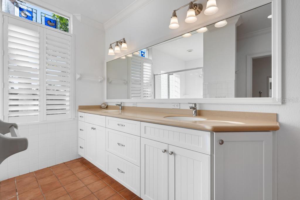 HOLMES BEACH 31ST UNIT AMD - Residential