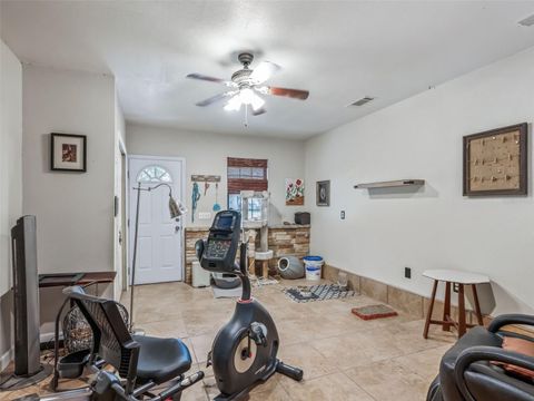 Tiny photo for 75 Lake View Drive E, Ocala, FL 34482 (MLS # OM709517)