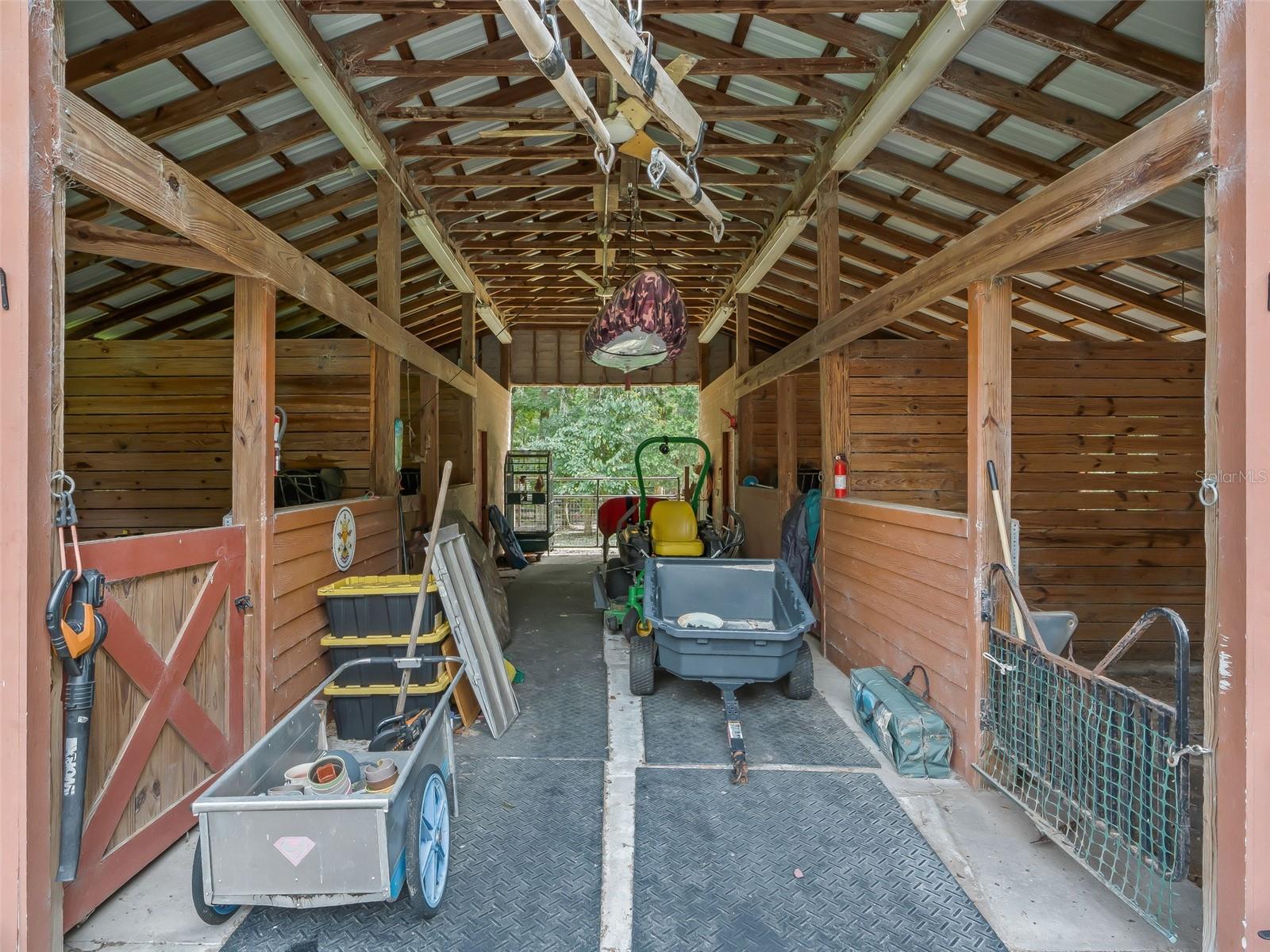 MEADOW WOOD FARMS UN 02 - Residential