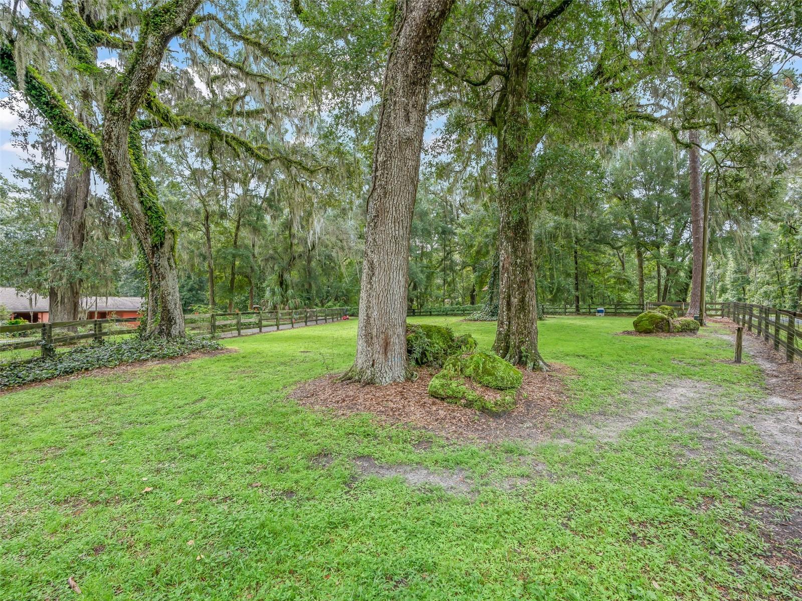 MEADOW WOOD FARMS UN 02 - Residential