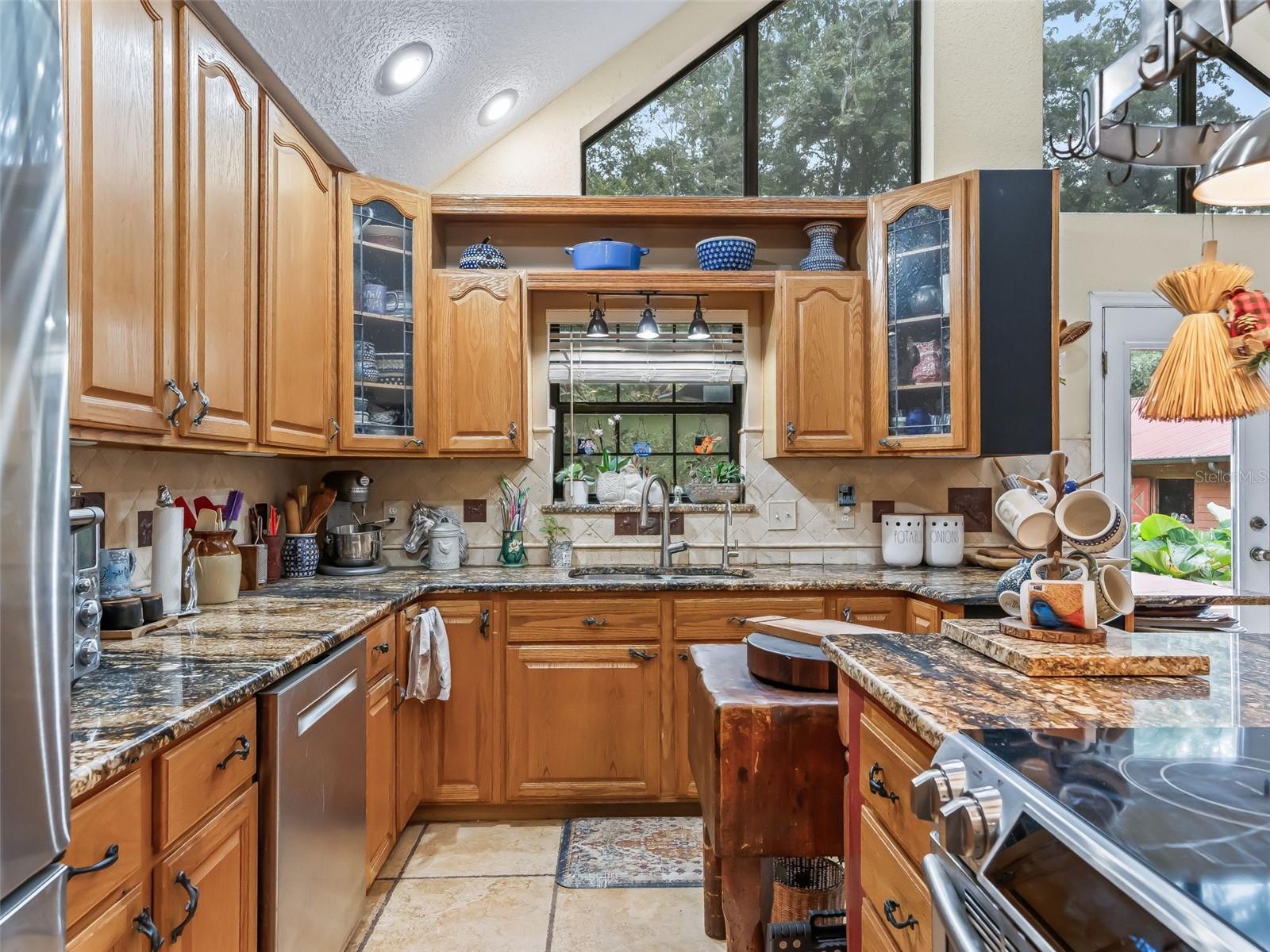 MEADOW WOOD FARMS UN 02 - Residential