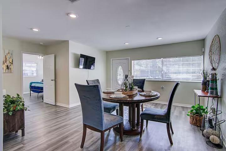 BUFFALO GARDENS - Residential Income