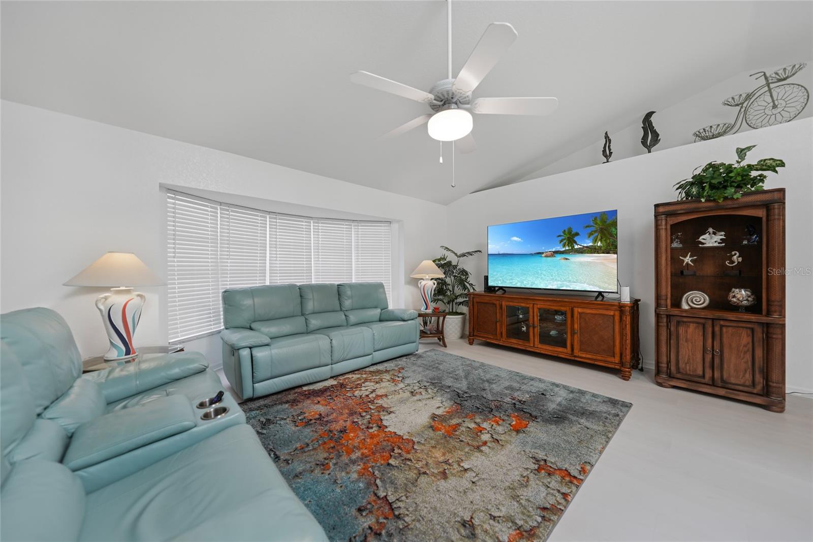 SUNNYBREEZE HARBOR SEC 1 - Residential