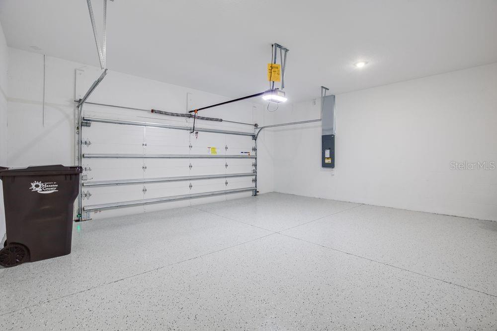 AZARIO ESPLANADE - Residential