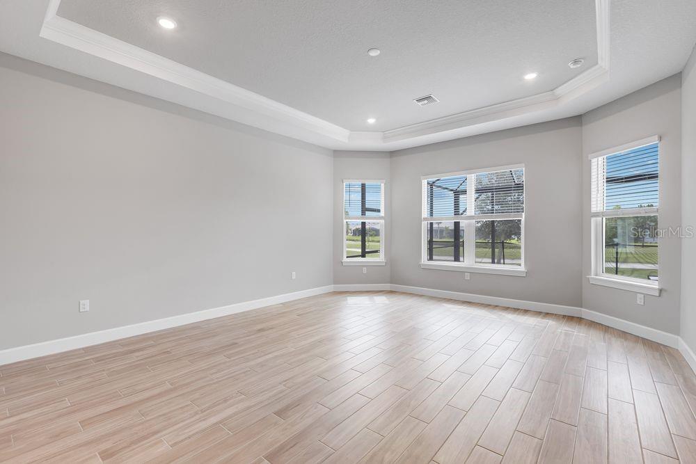 AZARIO ESPLANADE - Residential