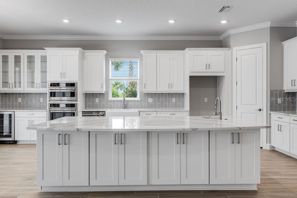 AZARIO ESPLANADE - Residential