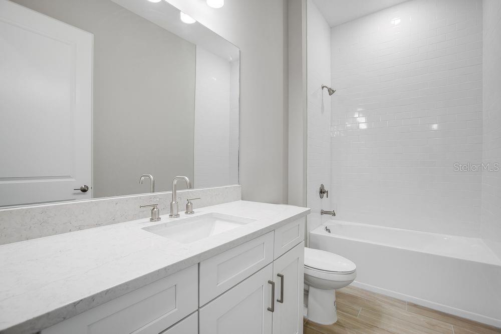 AZARIO ESPLANADE - Residential