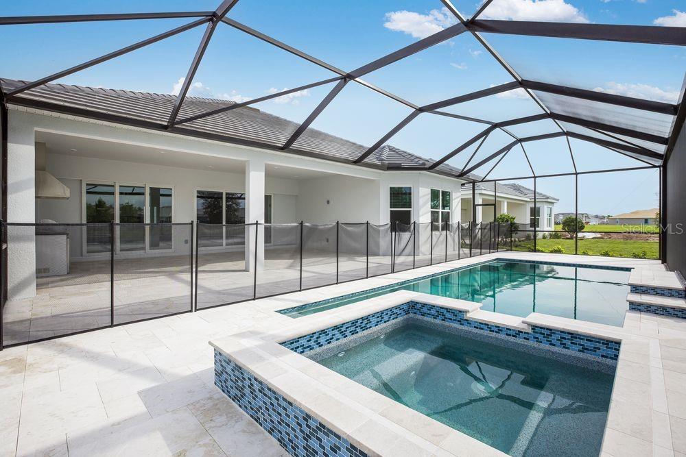 AZARIO ESPLANADE - Residential