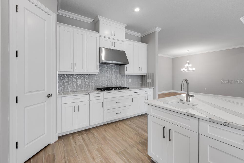 AZARIO ESPLANADE - Residential