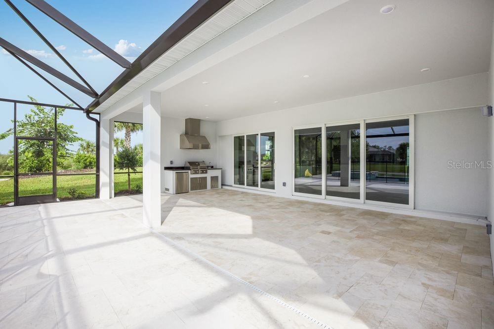 AZARIO ESPLANADE - Residential