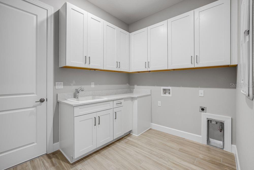 AZARIO ESPLANADE - Residential