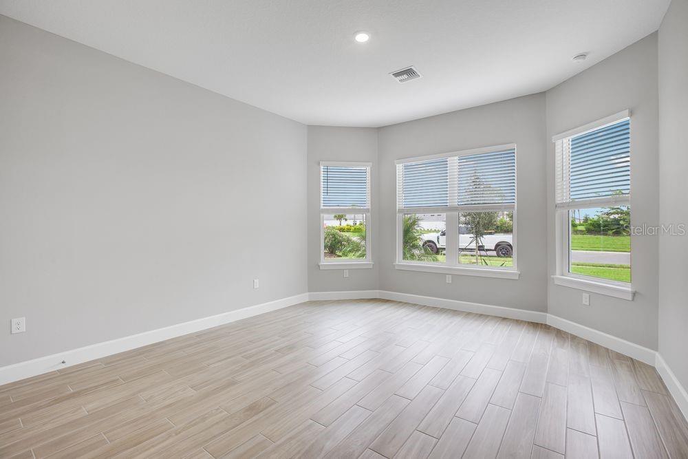 AZARIO ESPLANADE - Residential