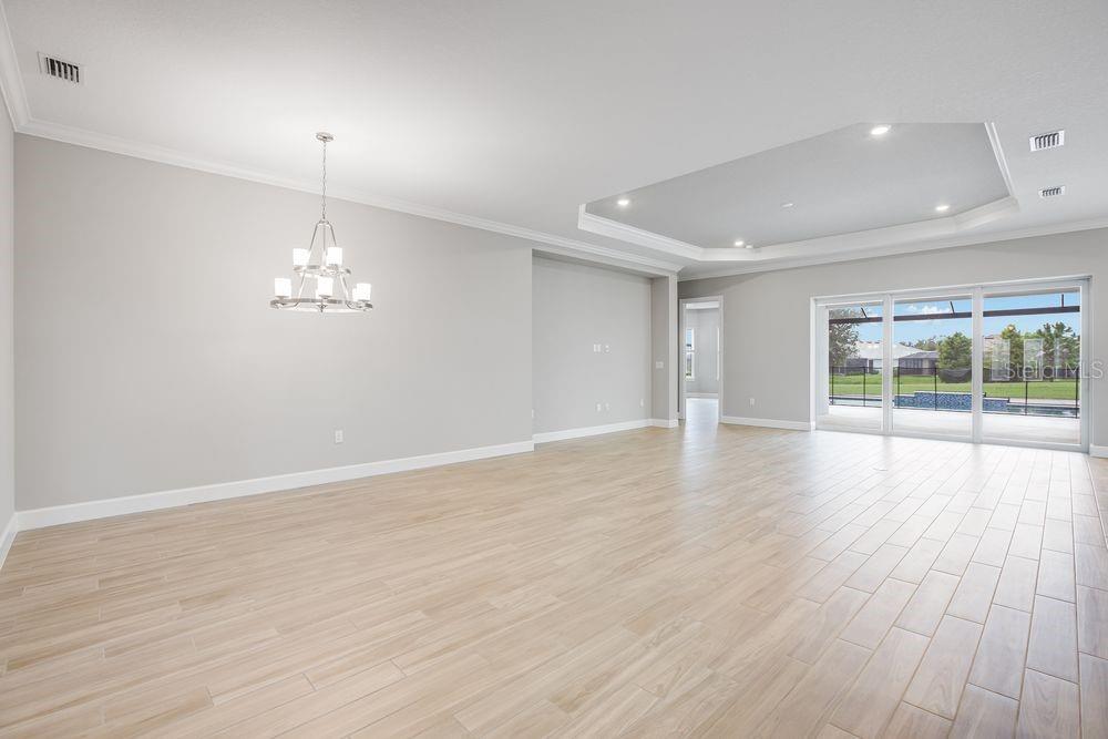 AZARIO ESPLANADE - Residential