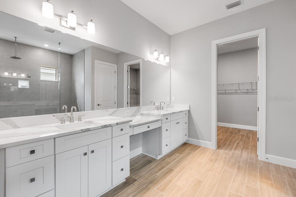 AZARIO ESPLANADE - Residential