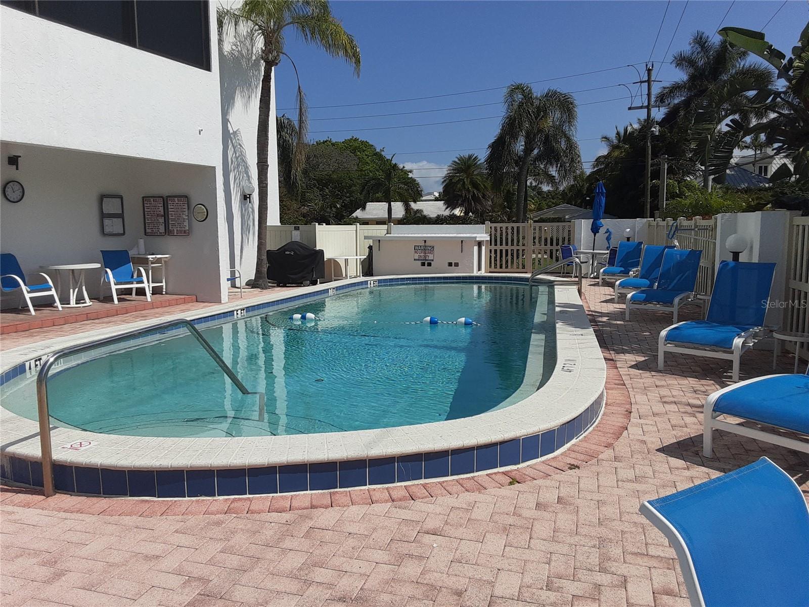 LIDO SHORES - Residential Lease