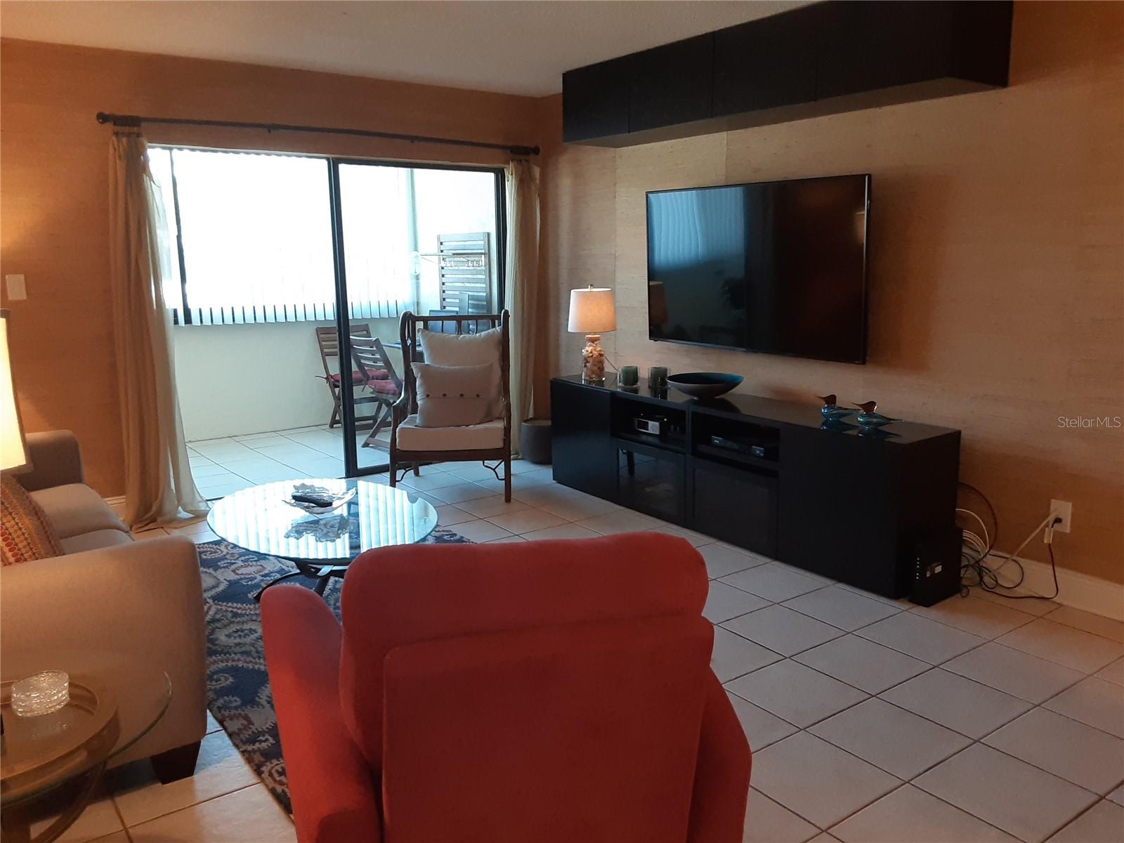 LIDO SHORES - Residential Lease