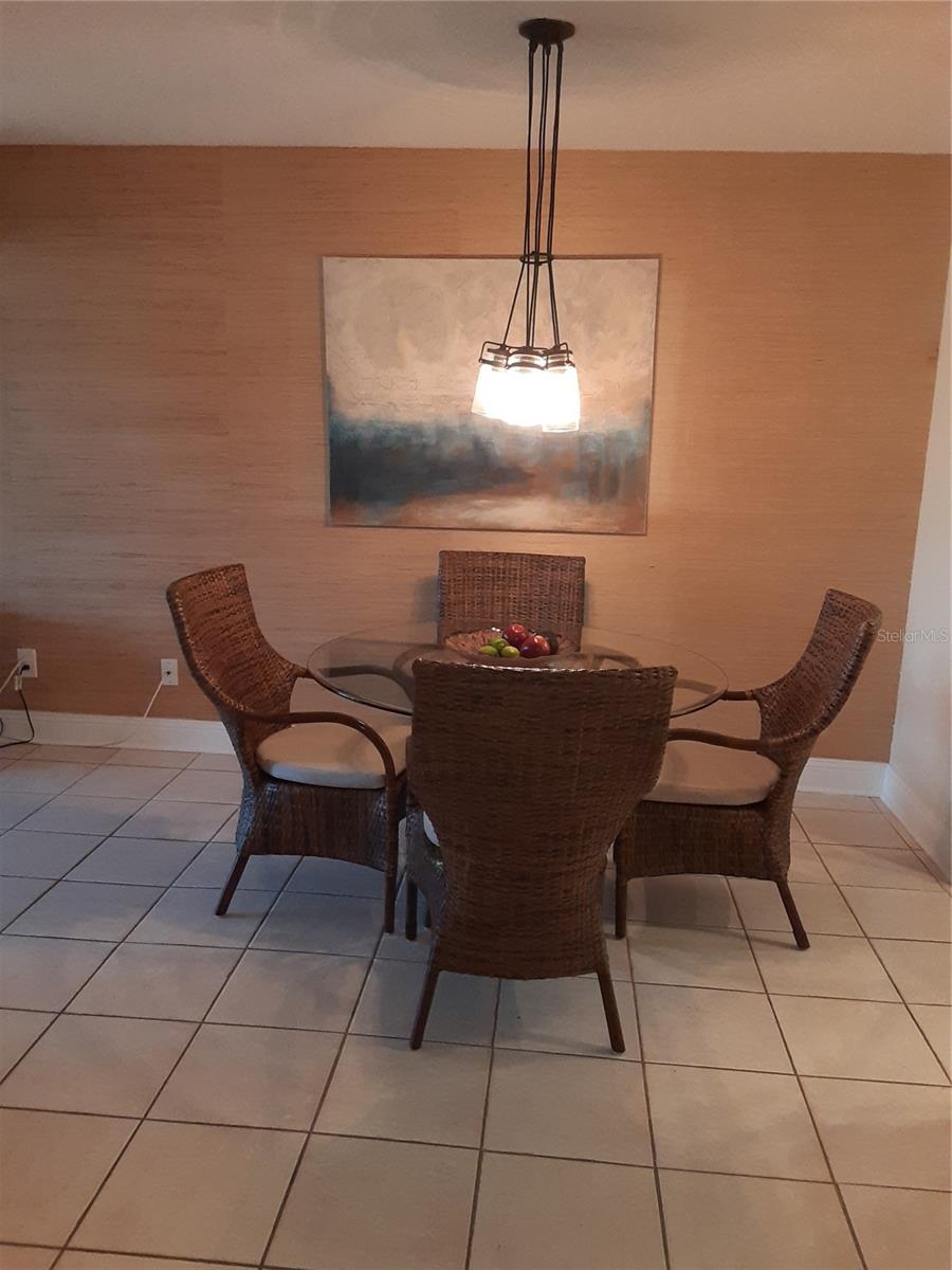 LIDO SHORES - Residential Lease