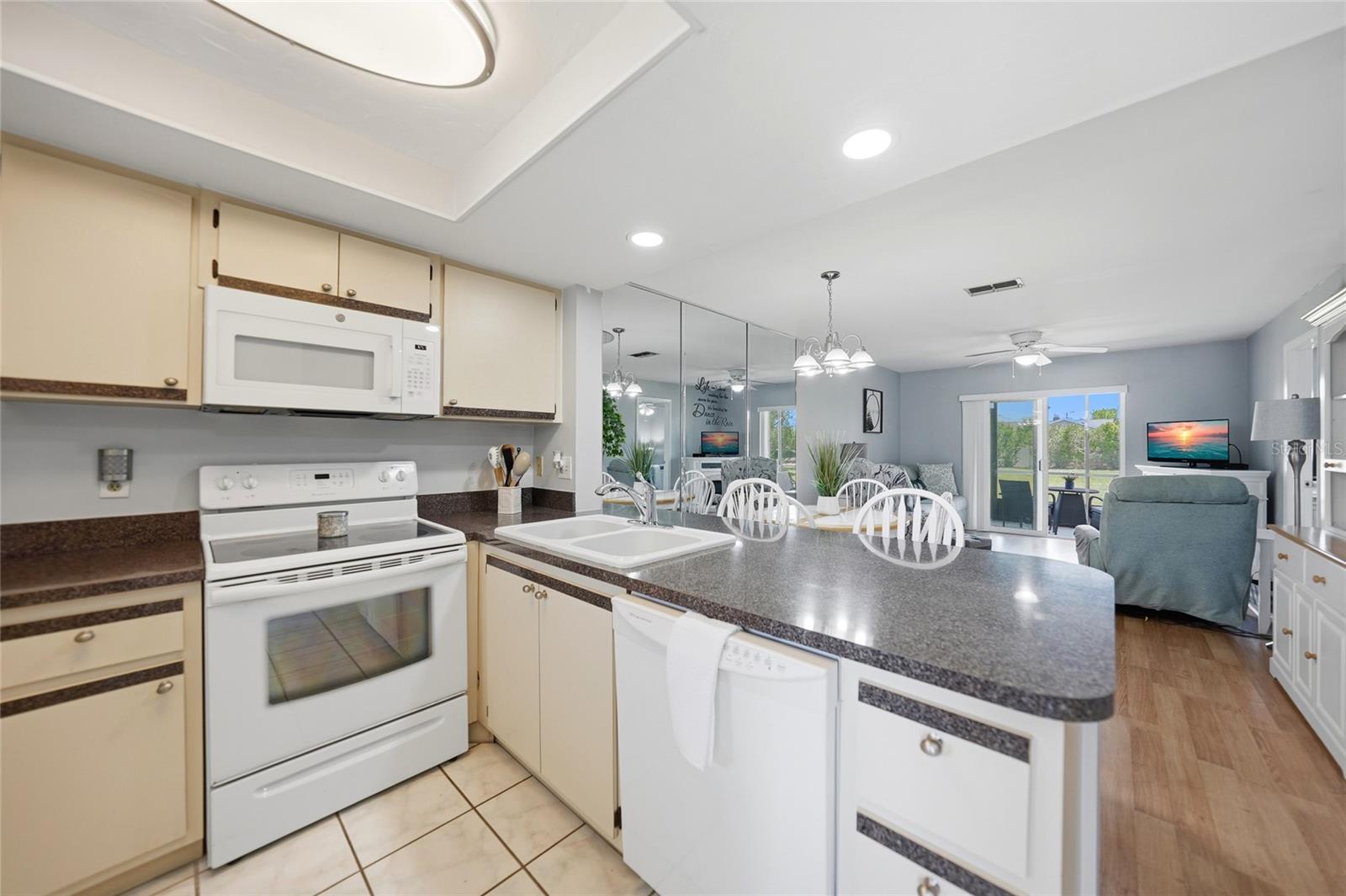 LAKESIDE CHARLOTTE COUNTY PH 03 - Residential