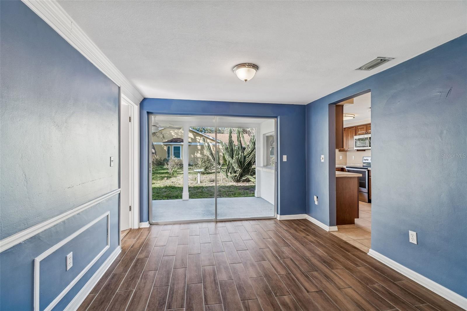 BEACON WOODS VILLAGE - Residential