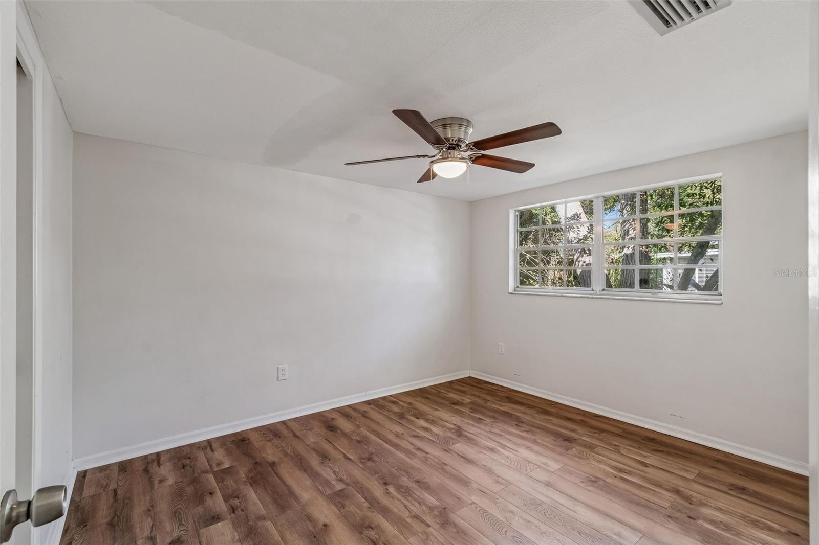 BEACON WOODS VILLAGE - Residential