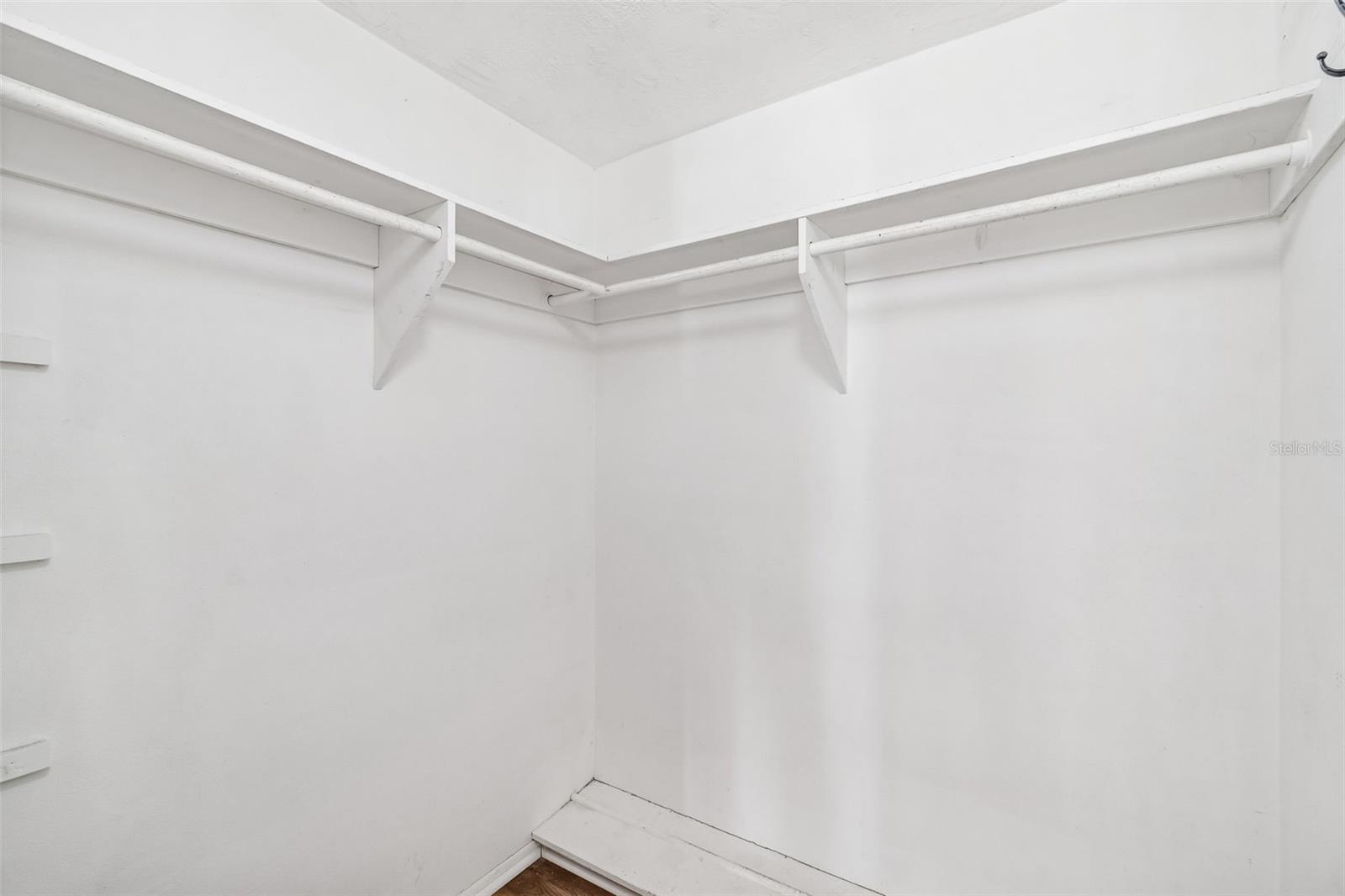 BEACON WOODS VILLAGE - Residential