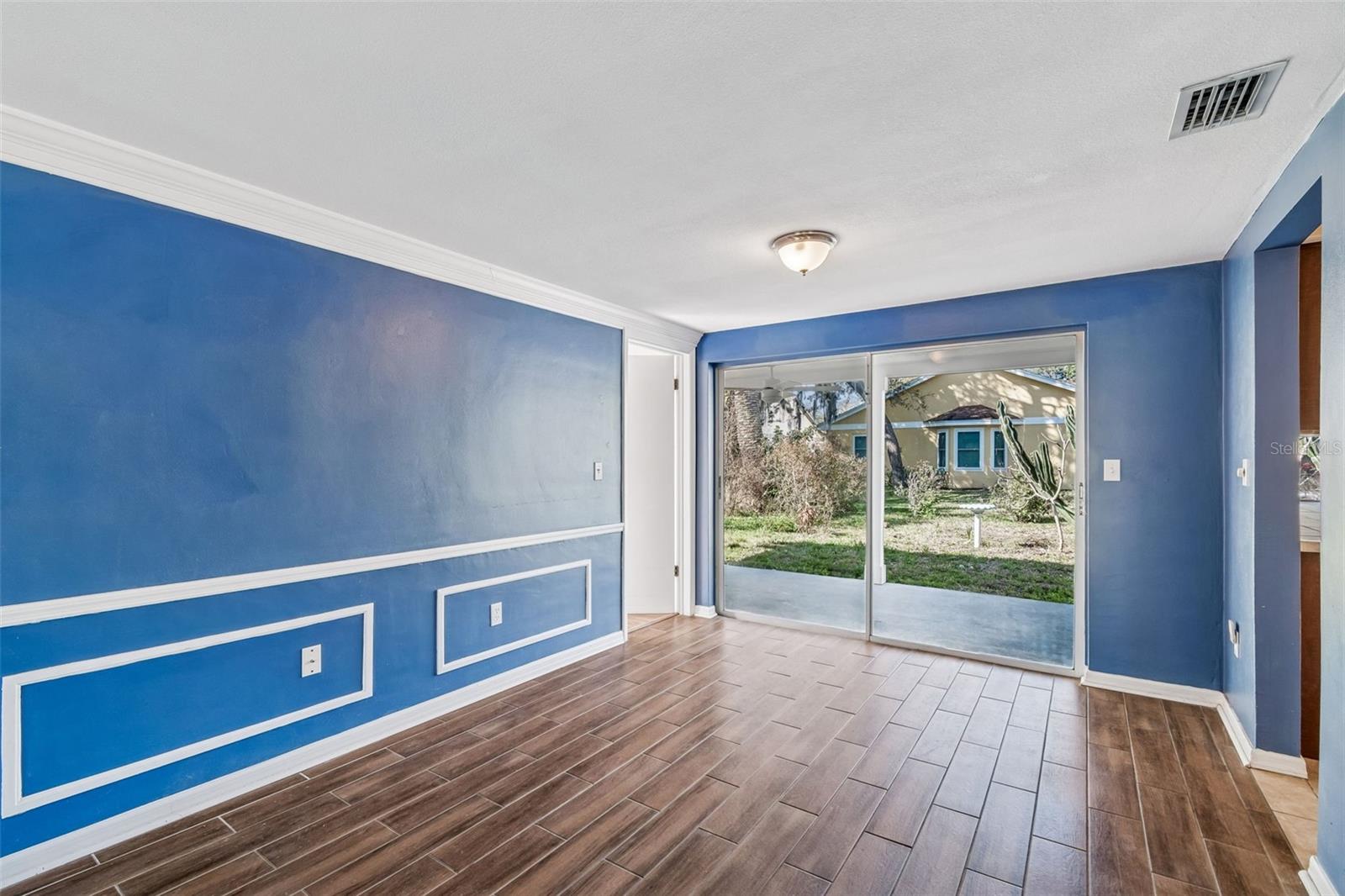 BEACON WOODS VILLAGE - Residential