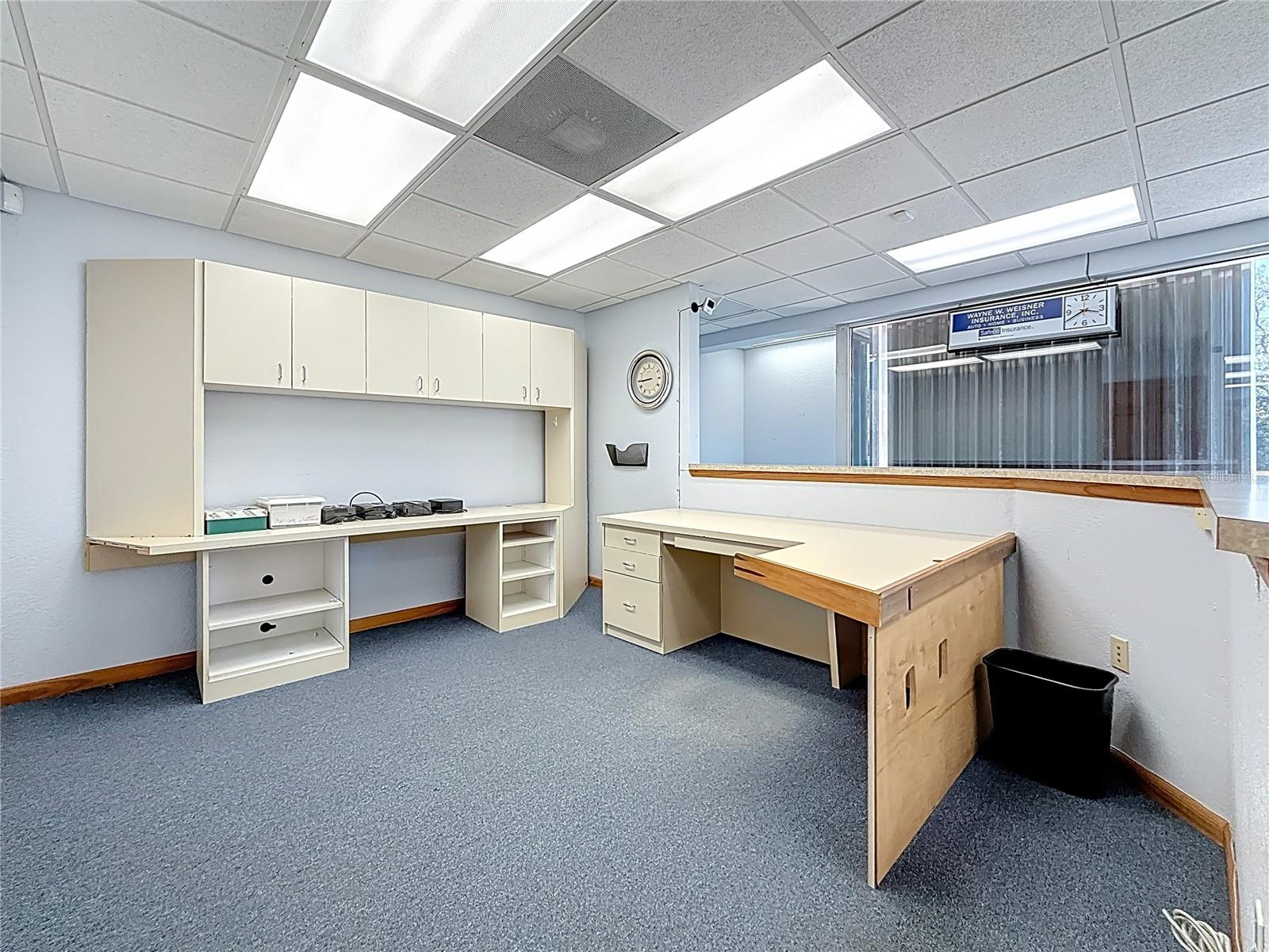 ROOSEVELT GROVES - Commercial Lease