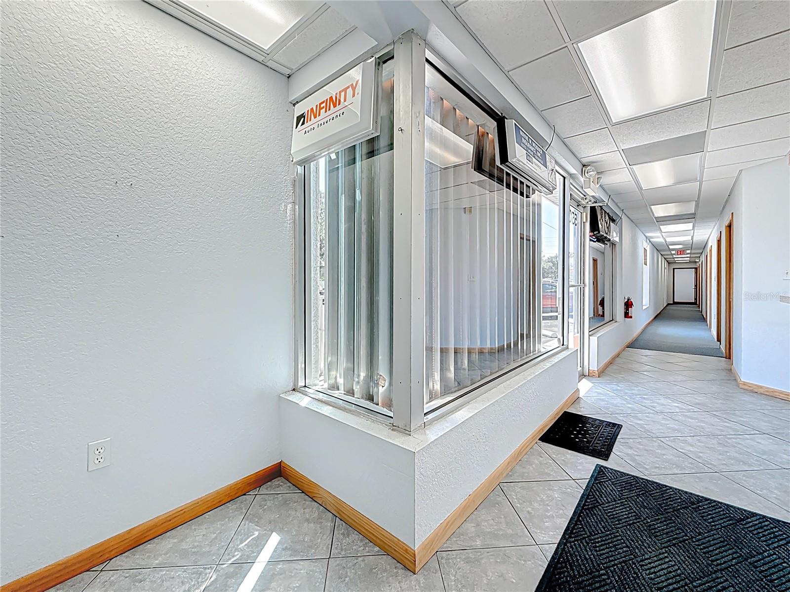 ROOSEVELT GROVES - Commercial Lease