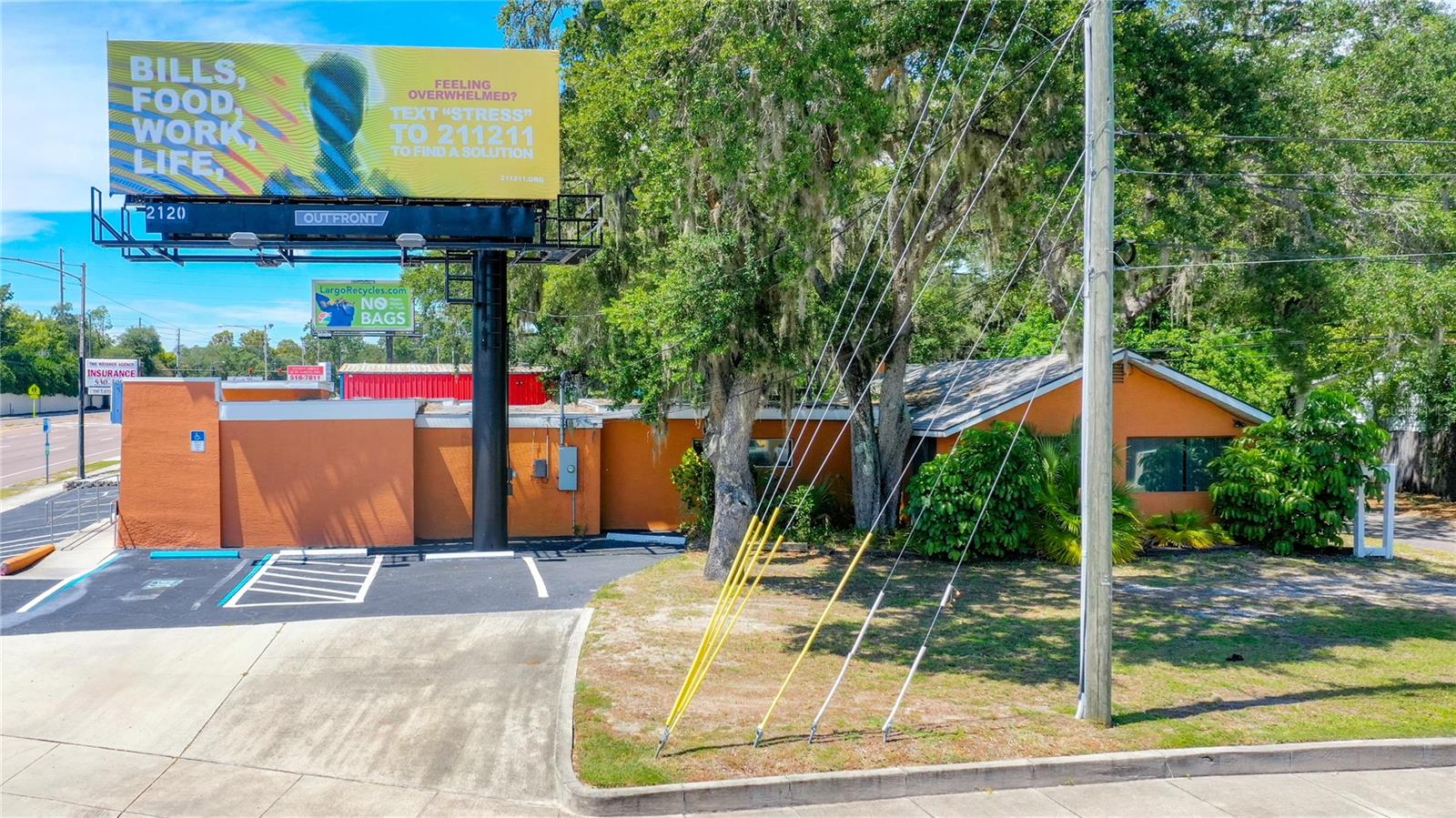 ROOSEVELT GROVES - Commercial Lease