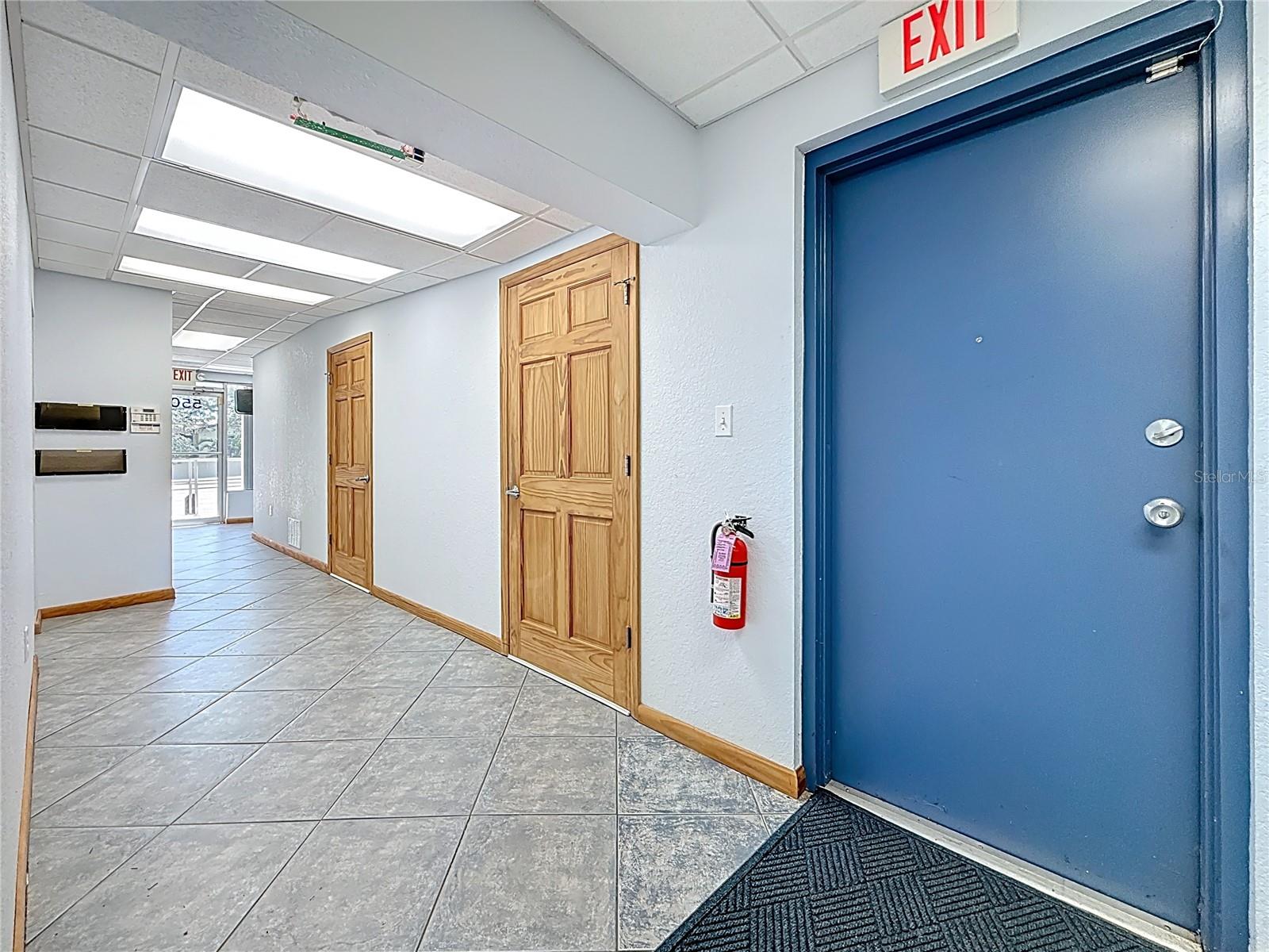 ROOSEVELT GROVES - Commercial Lease