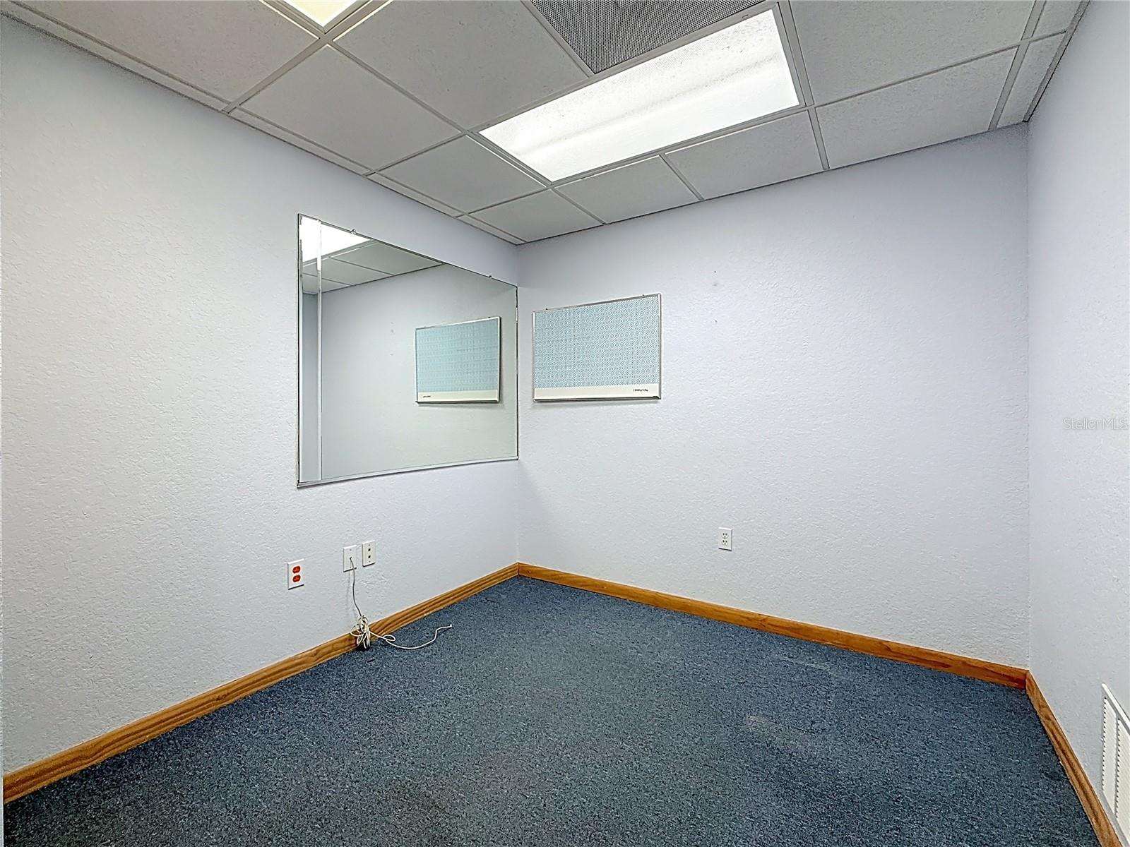 ROOSEVELT GROVES - Commercial Lease