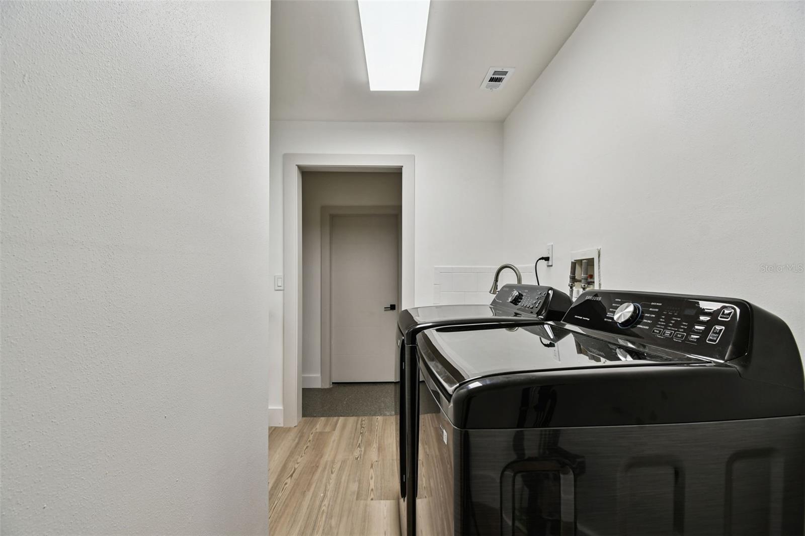 ISLAND ESTATES OF CLEARWATER UNIT 6-B - Residential