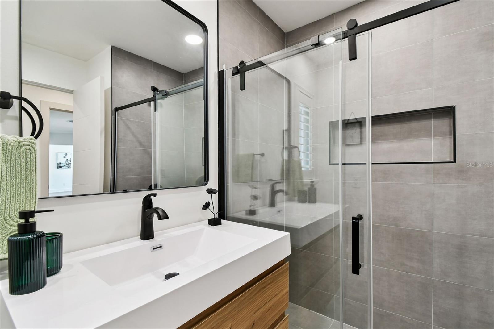 ISLAND ESTATES OF CLEARWATER UNIT 6-B - Residential