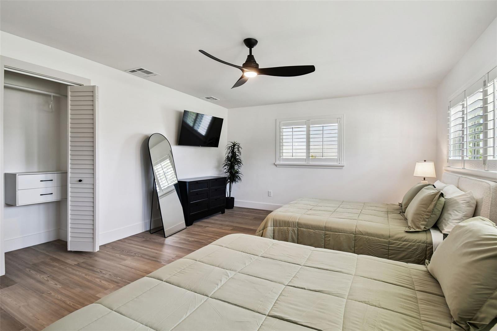 ISLAND ESTATES OF CLEARWATER UNIT 6-B - Residential