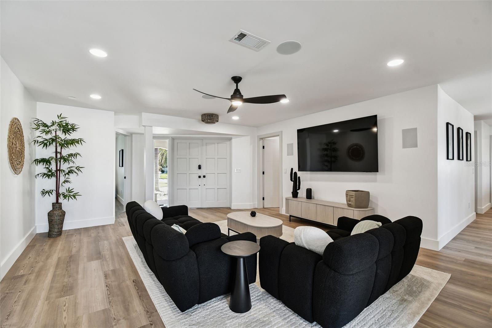 ISLAND ESTATES OF CLEARWATER UNIT 6-B - Residential