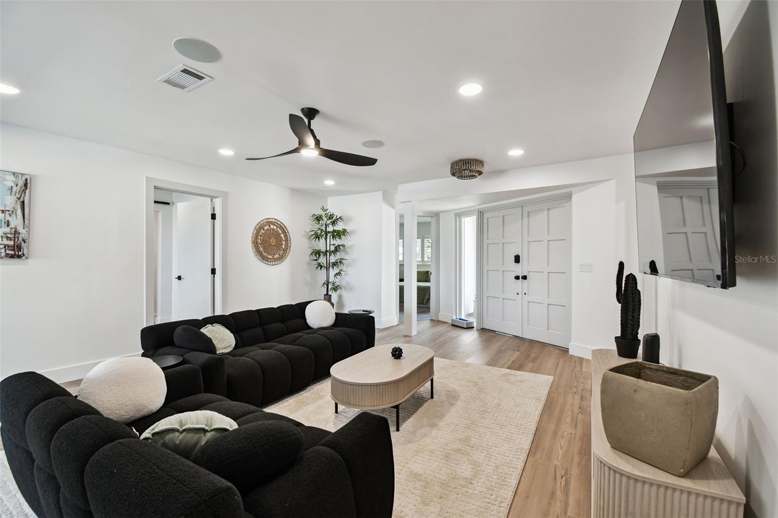 ISLAND ESTATES OF CLEARWATER UNIT 6-B - Residential