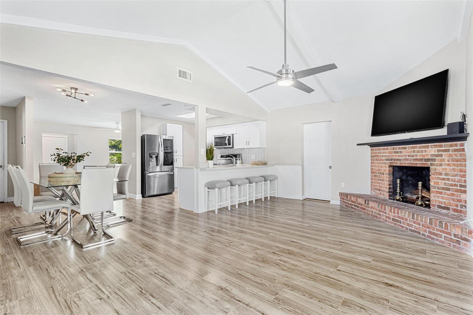 LAKEWOOD ESTATES SEC E - Residential