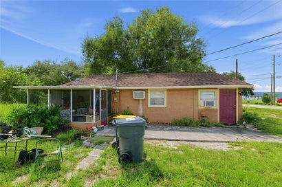 5933 WAVERLY ROAD LAKE WALES FL 33859