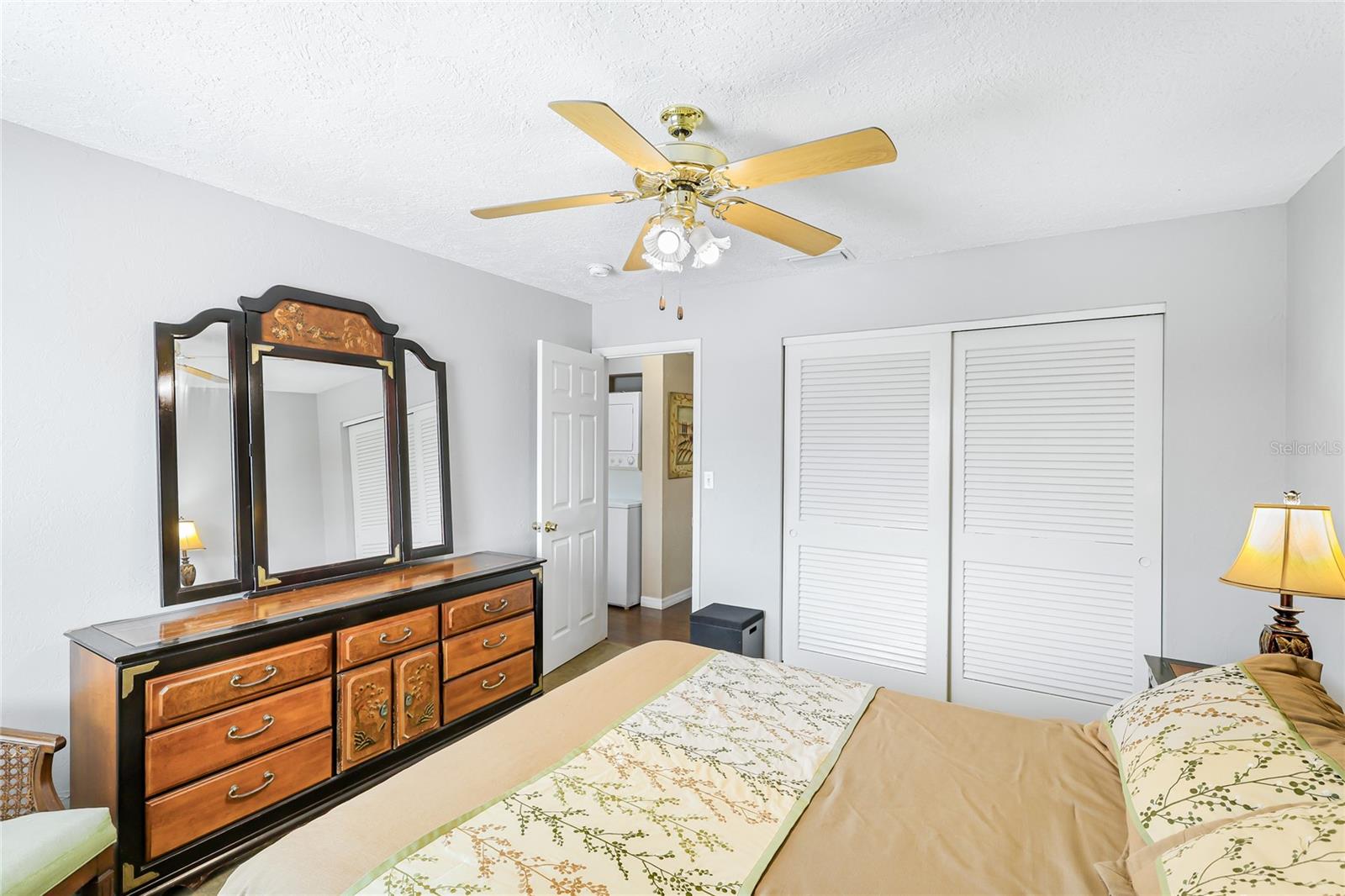 TOWN N COUNTRY - Residential