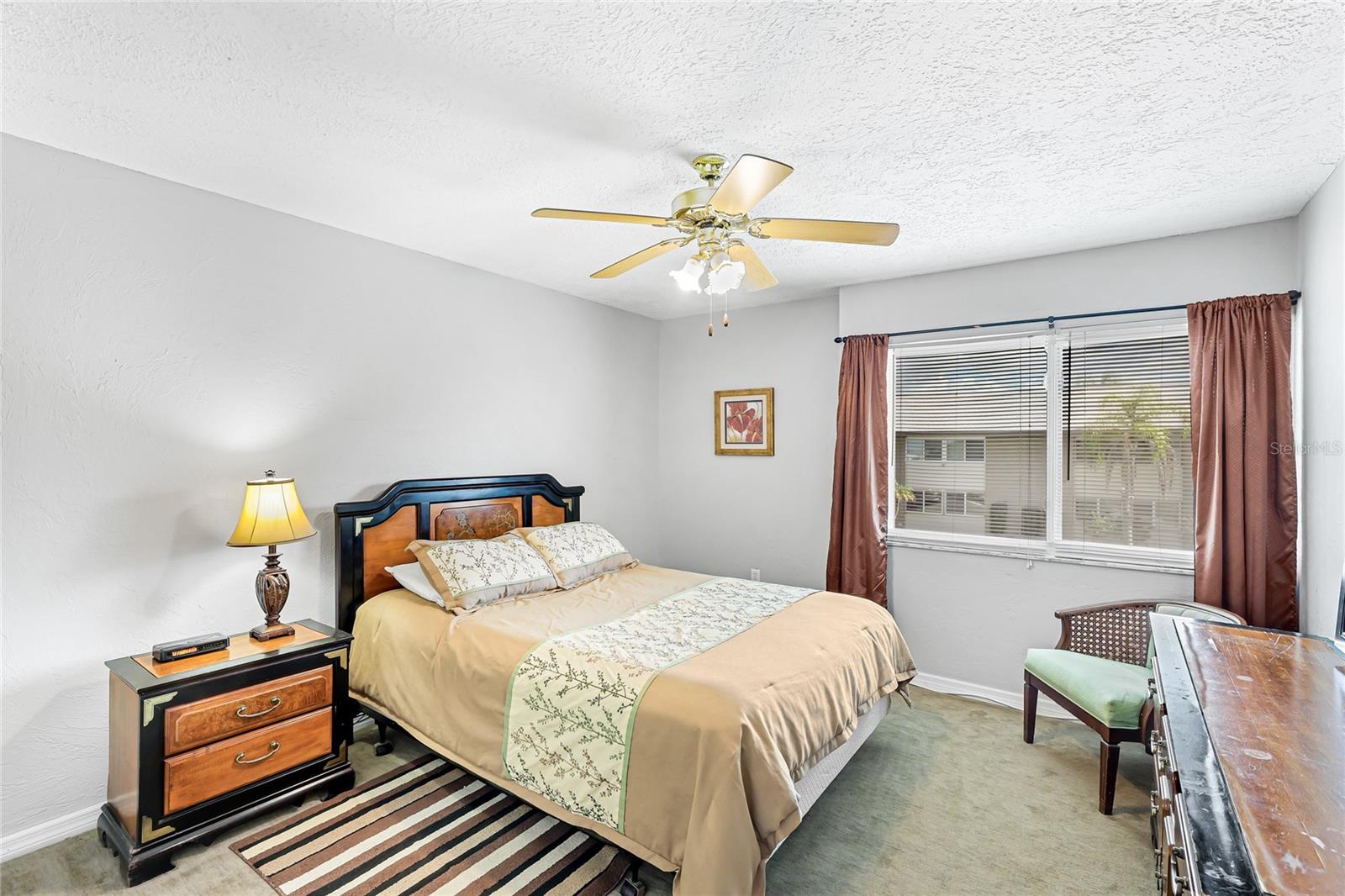 TOWN N COUNTRY - Residential