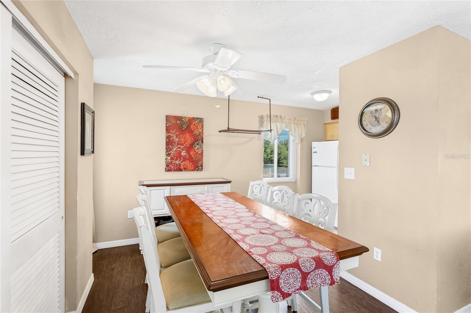 TOWN N COUNTRY - Residential