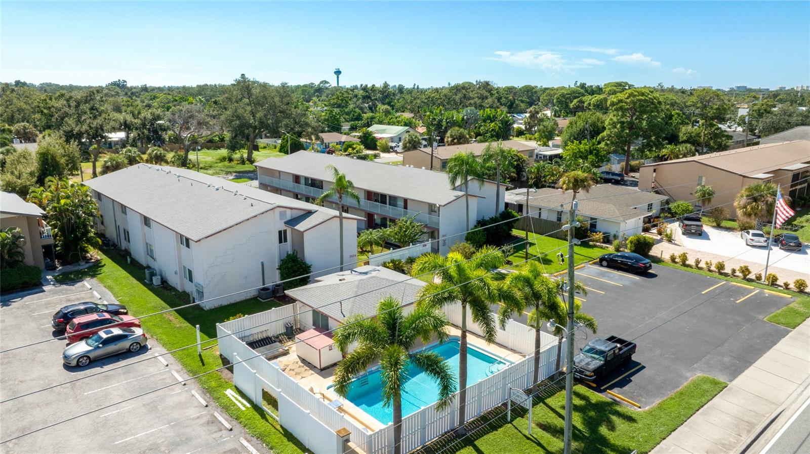 TOWN N COUNTRY - Residential