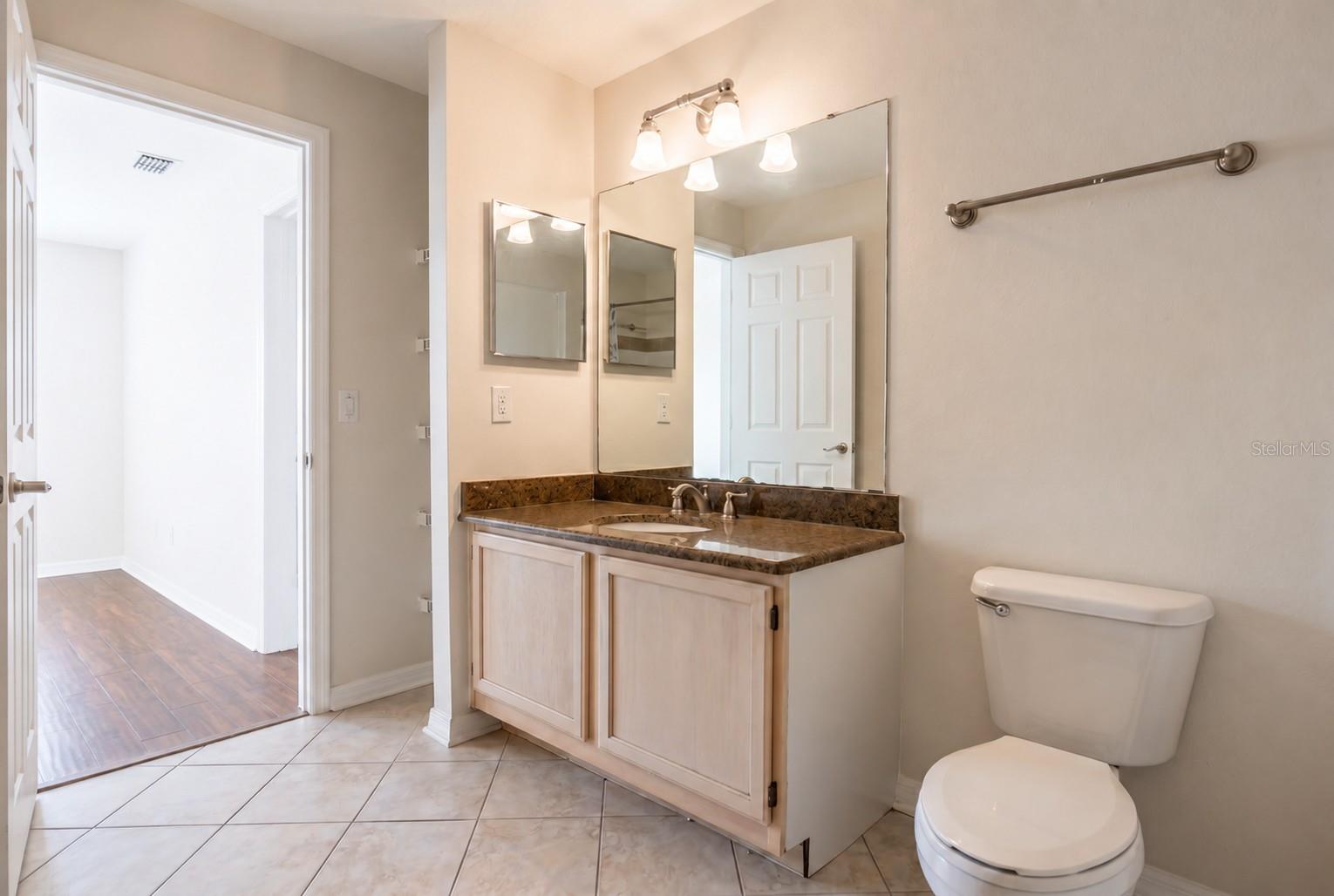HAMPTONS/METROWEST - Residential