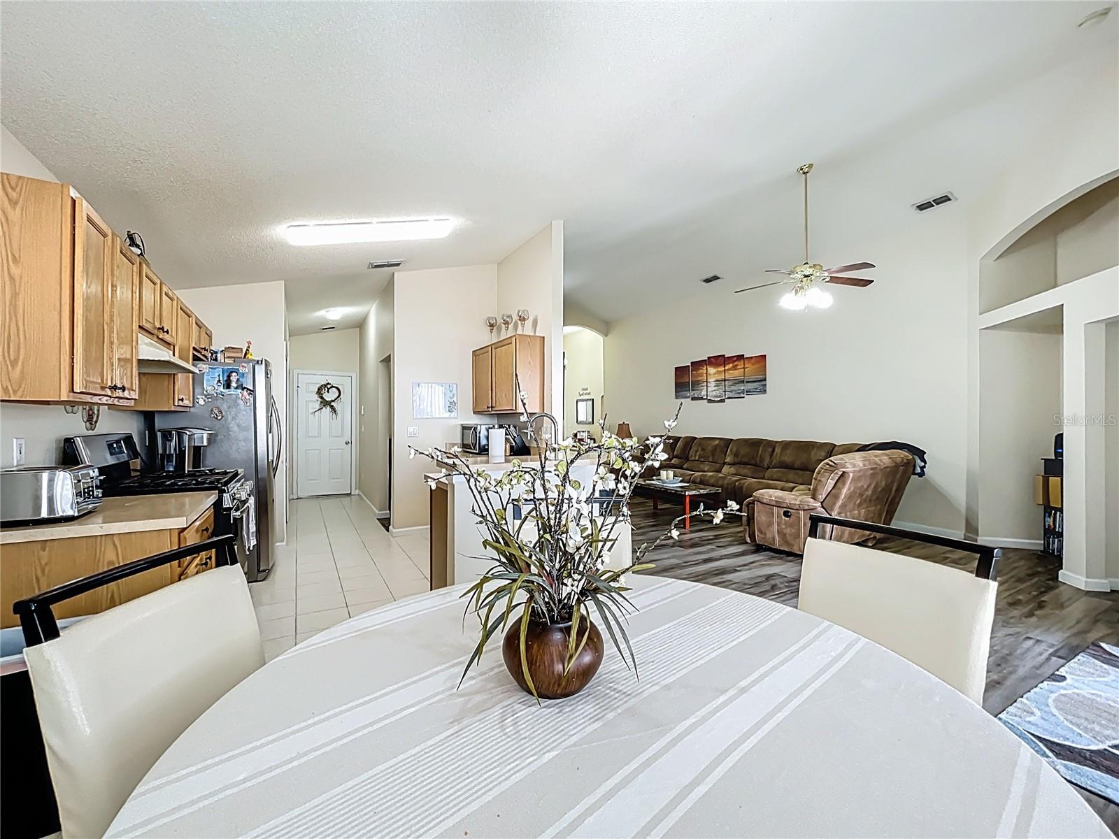 WESTON HILLS SUB - Residential