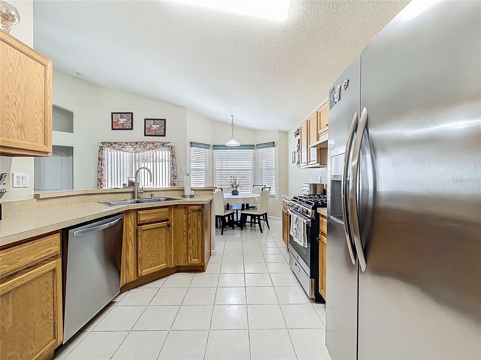 WESTON HILLS SUB - Residential